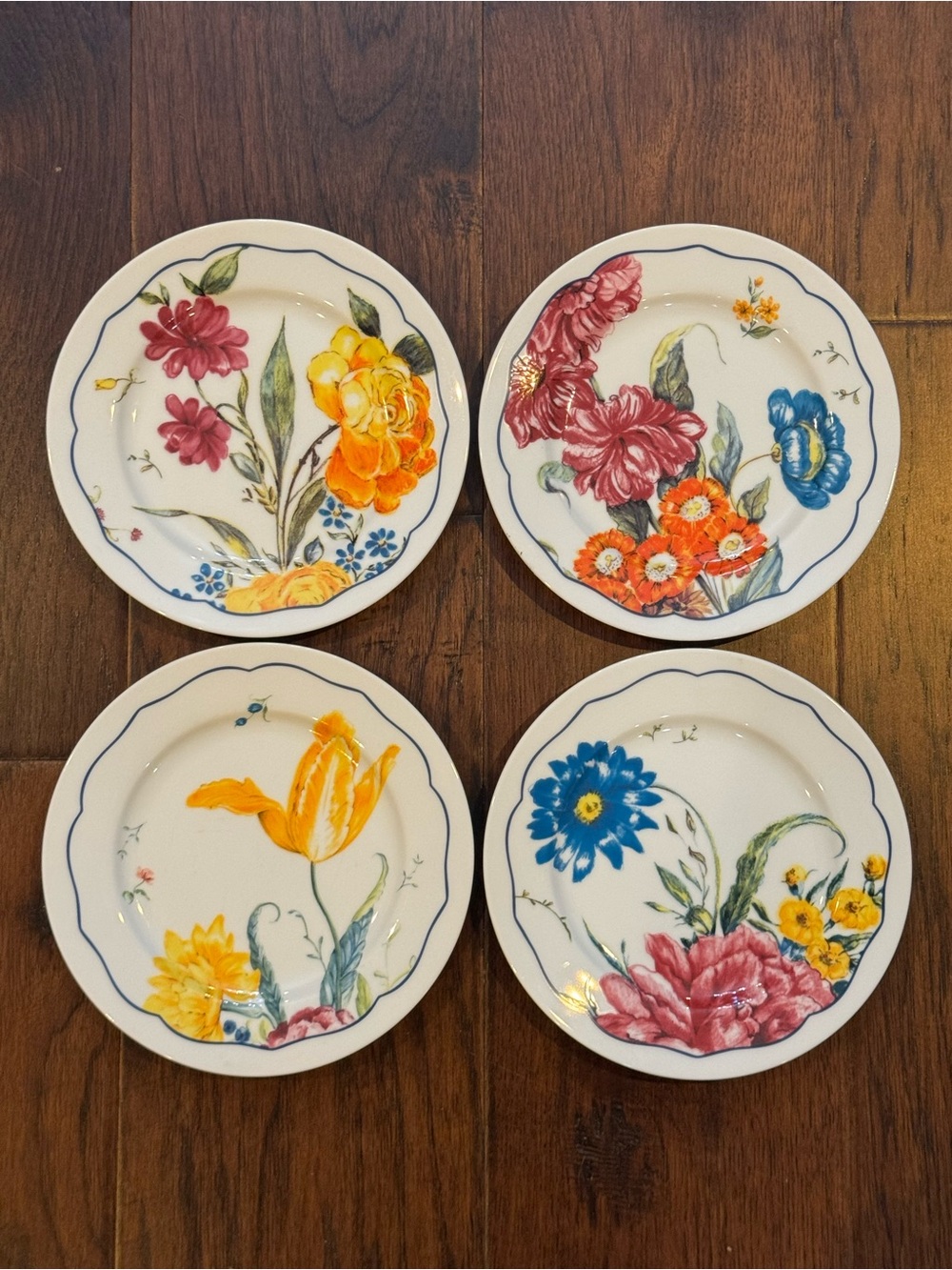 Set of 4 Anthropologie Floral Pattern Salad Plates Ceramic Dinnerware Set